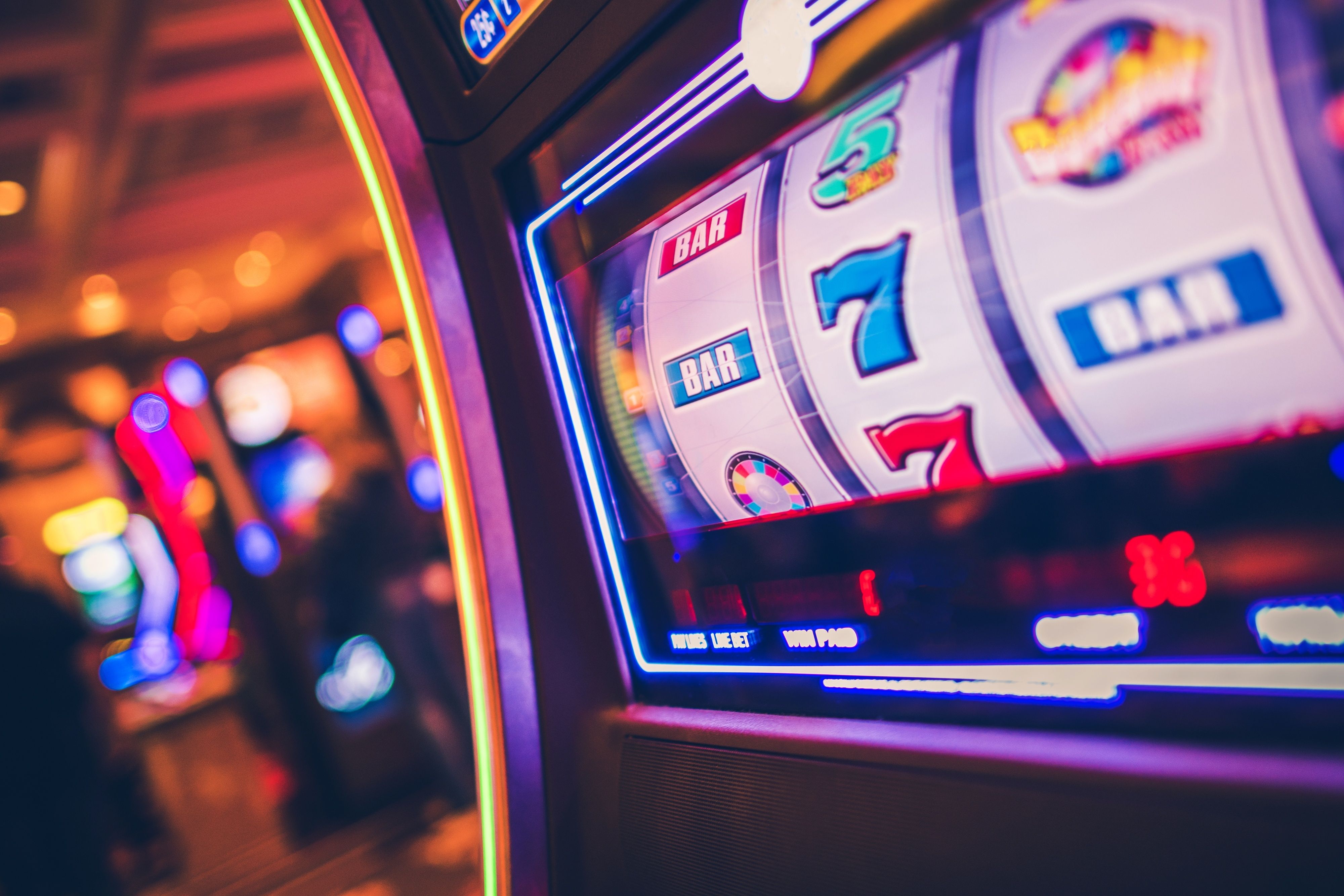 petir77 mobile app interface showing live dealer tables and sportsbook options